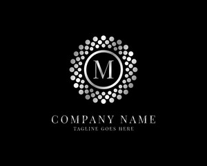 Fototapeta premium elegant circle letter M logo template