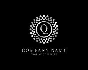 elegant circle letter Q logo template