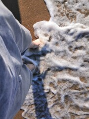 the sea washes your feet