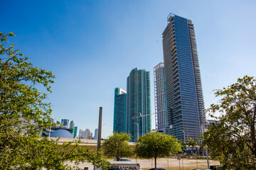 Obraz na płótnie Canvas Skyline view of the city of Miami