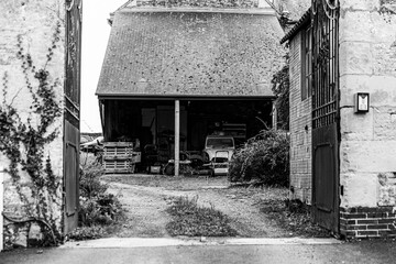 vieux garage vielle grange 4L deudeuche