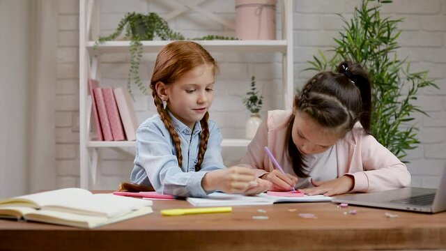 Video Lessons Picture Video Lesson Images – Browse 250,633 Stock Photos, Vectors, and Video ...