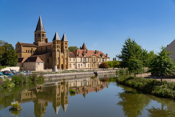 Fototapeta na wymiar Basilica of the Sacred-Heart of Paray le Monial , Burgundy France