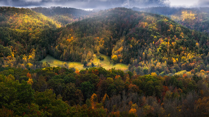 Obraz premium Rural Overlook During the Fall Color Season