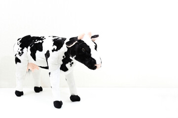 年賀状素材、牛のぬいぐるみ