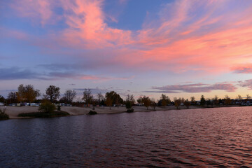 Sonnenuntergang am Kahler See in Kahl am Main