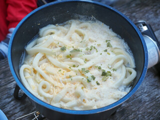 登山で作る煮込みうどん