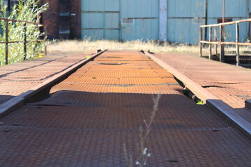 orange tracks