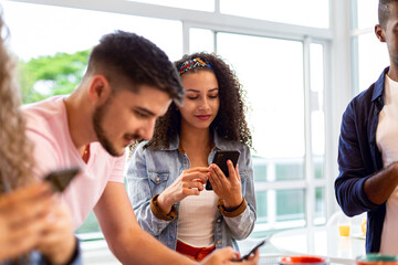 Amigos, café e tecnologia 