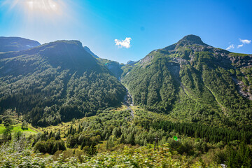 Obraz premium Gaularfjelletveien with view over the valley