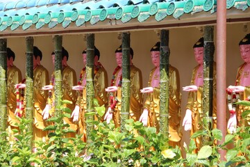 Asiatische Tempelstatuen