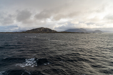 Wyspa Baroya w gminie Narvik nad Ofotfjordem w Nordland w Norwegii 
