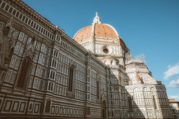 Fototapeta premium Closeup view of facade of Cattedrale di Santa Maria del Fiore