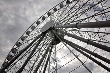 Ferris wheel carousel in the recreation Park