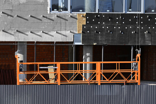 Suspended Platform (ZLP) on wall