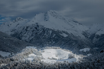 Fototapeta na wymiar Mountains after snowfall