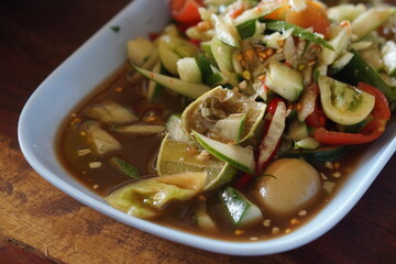 thai noodle soup with pork