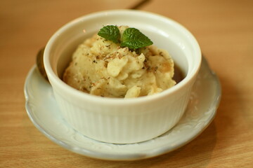 a bowl of meshing potato close up