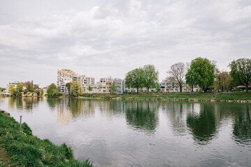 Blick auf die bayerische Stadt Neu-Ulm über die Donau, Ulm, Baden-Württemberg, Deutschland
