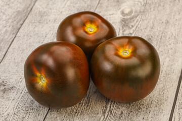 Fototapeta premium Black tasty juicy kumato tomato