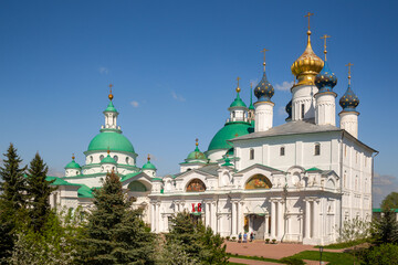 Fototapeta na wymiar Spaso-Yakovlevsky Monastery