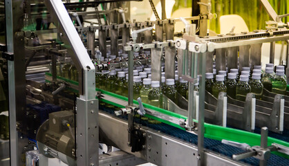 Bundle shrink packaging wrapping machine in food industry