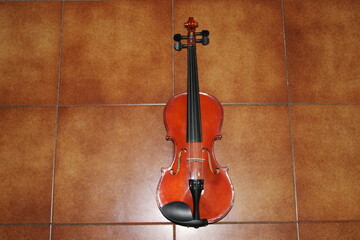 Fototapeta na wymiar violin stringed musical instrument of italian origin