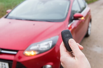 Auto mit Autoschlüssel öffen