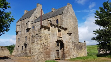 Fototapeta na wymiar Outlander Lallybroch, Midhope Castle, Scotland