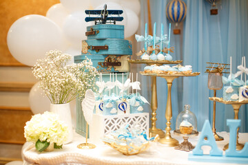 cake table