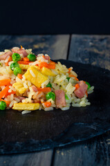Arroz tres delicias estilo español