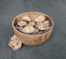 shitake mushroom in wood bowl