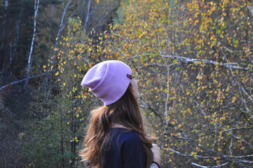 girl in hat