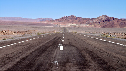 Straße in der Atacama Wüste
