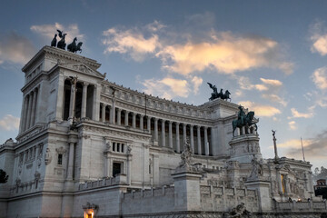 Fototapeta na wymiar The Altare della Patria in Rome at sunset