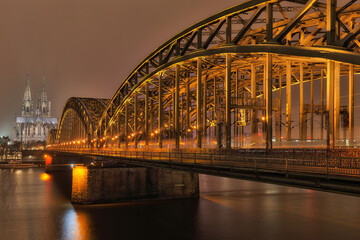 Fototapeta premium Hohenzollern Bridge, Cologne, Germany