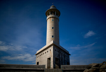 Faro Punta Nariga en la costa de Malpica