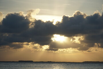 Naklejka premium isla mujeres, quintana roo, mexico, sea, caribbean sea, beach, water, sand, sunset, dawn
