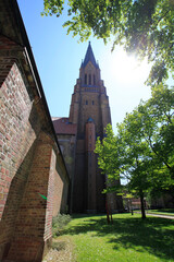 Der St. Petri Dom in Schleswig. Schleswig, Schleswig-Holstein, Deutschland, Europa
The St. Petri Cathedral in Schleswig. Schleswig, Schleswig-Holstein, Germany, Europe