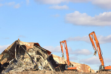 destruction of buildings, special equipment and tactics of demolition or demolition of large structures