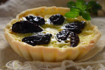 Crostata alle prugne ft0211_0355 Plum tart