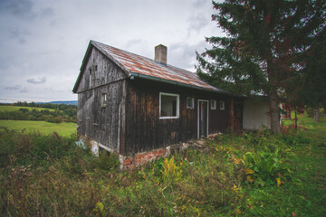 Obraz premium Old deserted house at Vatetice, Sumava national park, Czech republic