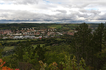 Fototapeta premium view at Jena at summer close to autumn at day from kernberge