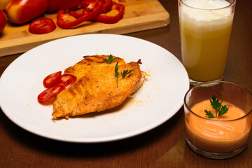 chicken with potatoes and salad