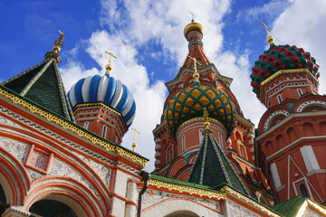 Fototapeta na wymiar ロシアモスクワ赤の広場の聖ワリシー大聖堂（見上げ2）