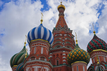 Fototapeta na wymiar ロシアモスクワ赤の広場の聖ワリシー大聖堂（見上げ6）