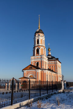 Church of the life-giving Trinity in the village of Nizhni Mulli