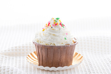 生クリームカップケーキ