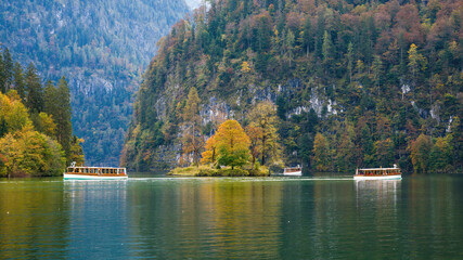 Fototapeta premium Bootstour auf dem Königssee