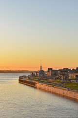 Fototapeta premium Nizhny Novgorod. promenade at dawn